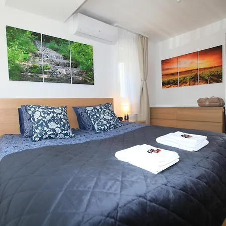 Apartment Paskal-lux With Free Parking And Ac
