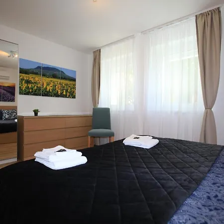 Apartment Paskal-lux With Free Parking And Ac