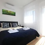 Paskal-lux With Free Parking And Ac Apartment *