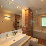 Paskal-lux With Free Parking And Ac Apartment
