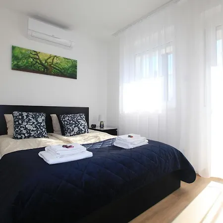 Paskal-lux With Free Parking And Ac Апартаменты *