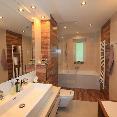 Paskal-lux With Free Parking And Ac *