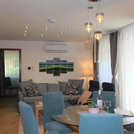 Apartament Paskal-lux With Free Parking And Ac Budapesta
