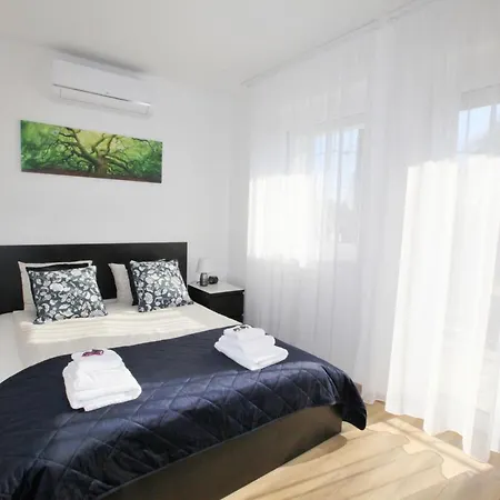 아파트 Paskal-lux With Free Parking And Ac