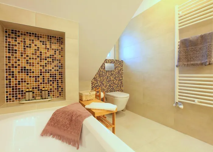 Paskal-lux With Free Parking And Ac * Budapest